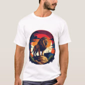 日の入り時の百獣の王の雄姿 Tシャツ (正面)