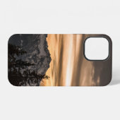 日の入り時の雪に覆われた山 iPhoneケース (裏面横)