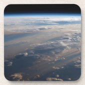 日の出がフィリピン海に長い影を落とす コースター (正面)