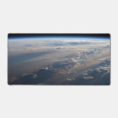 日の出がフィリピン海に長い影を落とす デスクマット (正面)