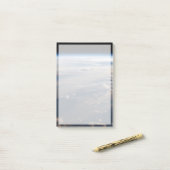 日の出がフィリピン海に長い影を落とす ポストイット (デスク上)