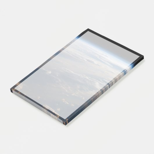 日の出がフィリピン海に長い影を落とす ポストイット (アングル)