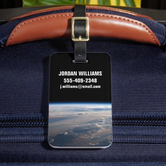 日の出がフィリピン海に長い影を落とす ラゲッジタグ (正面インサイチュ2)