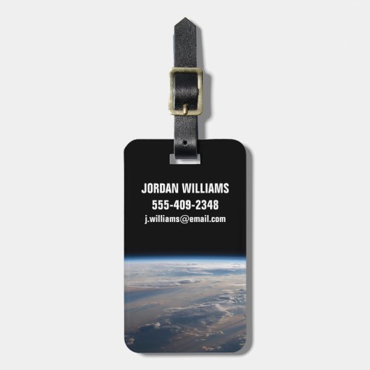 日の出がフィリピン海に長い影を落とす ラゲッジタグ (正面縦)