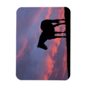 日の出でシルエット化したサラブレッド馬 マグネット (縦)