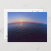 日の出で海の上の水平線の空中表示 ポストカード (正面/裏面)