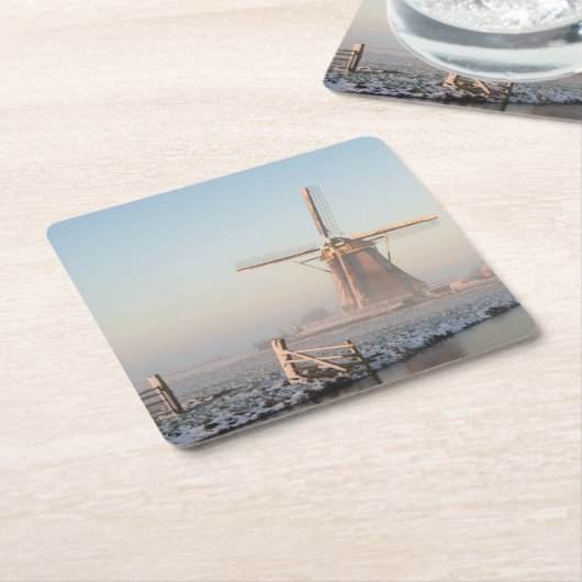 日の出のコースターの雪の風車 スクエアペーパーコースター (アングル)