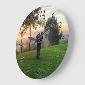 日の出のゴルファー ラージ壁時計 (傾斜)