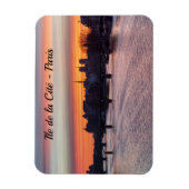 日の出の上のイルデラシテアンドノートルダム – パリ マグネット (縦)