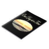 日の出の写真 ノートブック (左側)