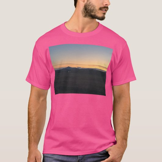 日の出の山の上でアクティブ Tシャツ (正面)
