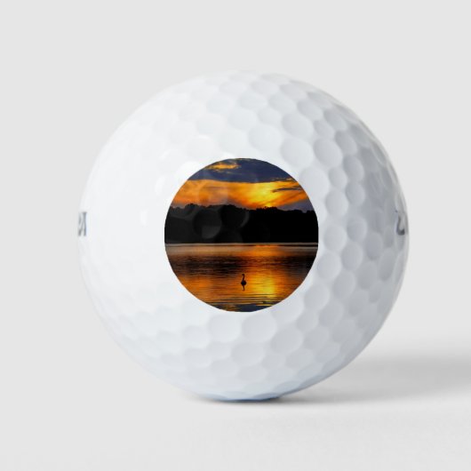 日の出の湖、風光明媚な写真、 ゴルフボール (正面)
