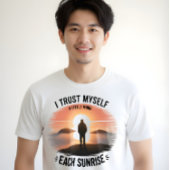 日の出の自信Tシャツ Tシャツ