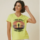 日の出の自信Tシャツ Tシャツ