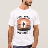 日の出の自信Tシャツ Tシャツ (正面)
