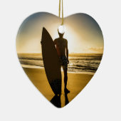 日の出の間のサーファーのシルエット セラミックオーナメント (右)