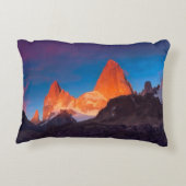 日の出のMt Fitzローイ アクセントクッション (裏面)