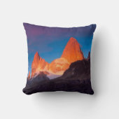 日の出のMt Fitzローイ クッション (正面)