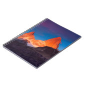 日の出のMt Fitzローイ ノートブック (左側)