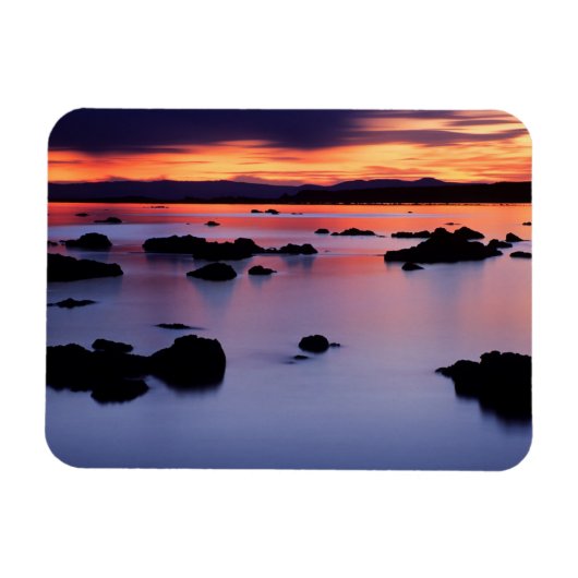 日の出モノ湖の黒点 マグネット (横)