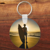 日の出時のサーファーのシルエット キーホルダー (正面)