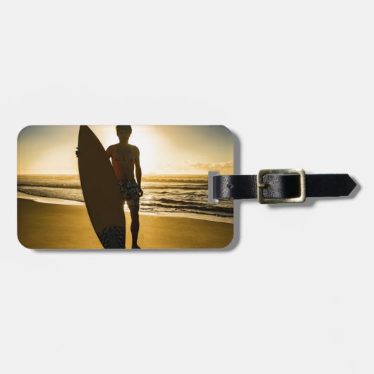 日の出時のサーファーのシルエット ラゲッジタグ (正面横)