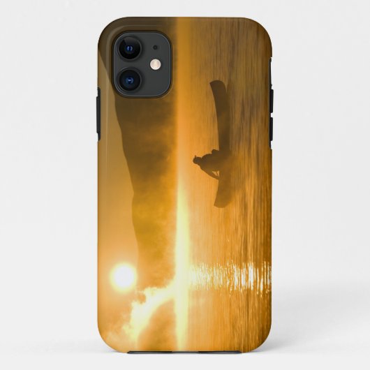 日の出時のリリーベイでのカヌー、ムースヘッド湖、 Case-Mate iPhoneケース (裏面)