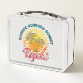 日の出 – 日焼け – 日没 – 繰り返し | ゴールデンパームツリーズ メタルランチボックス (裏面)