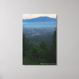 日の出 朝の霧 モヤ モヤっとした山の風景 キャンバスプリント