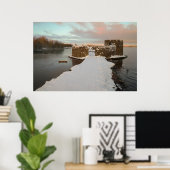 日の出Chasewater Castle, UK(犬)スタッフォード ポスター (ホームオフィス)