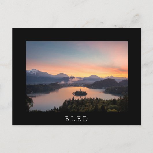 日の出Lake Bledブラックポストカード ポストカード (正面)