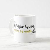 日までにコーヒー。 夜までにブルボン。 コーヒー・マグ コーヒーマグカップ (正面左)