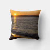 日エンドアットトラバースシティ クッション (裏面)