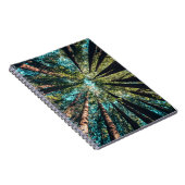 日中の木々の低角写真 ノートブック (右側)