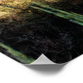 日中は雪の近くの緑の木々が山を覆った ポスター (角)