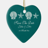 日付のビーチ結婚テーマ発表の保存 セラミックオーナメント (右)