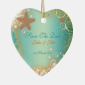 日付のビーチ結婚テーマ発表の保存 セラミックオーナメント (右)