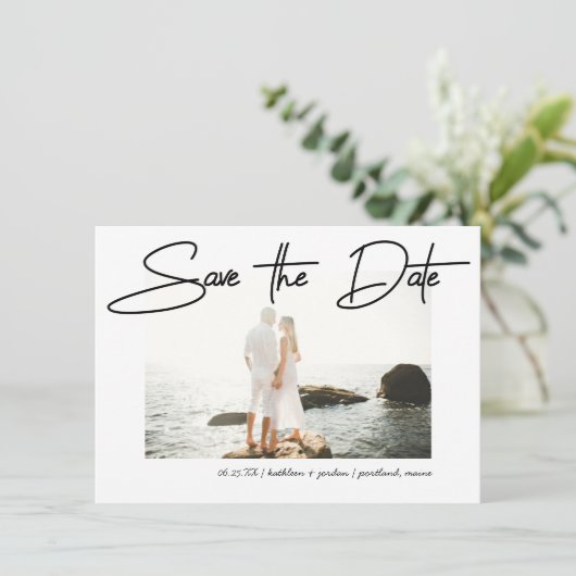 日付のペンモダン線結婚スクリプトの保存 招待状 (スタンド正面)