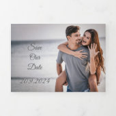 日付の保存(招待状とRSVPカード/1の2) 三つ折り案内状 (カバー)