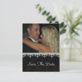 日付の保存 – 黒い装飾品 招待状 (スタンド正面)