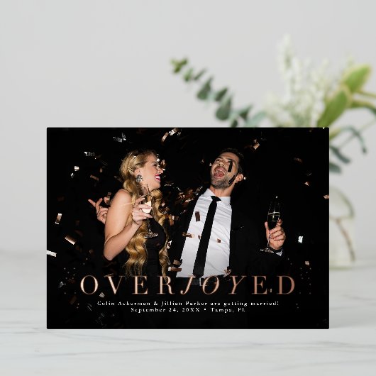 日付の写真カードを保存する大喜びの休日 箔シーズンカード (立ち正面)