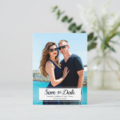 日付の切り取り文字縦写真の保存 案内ポストカード (スタンド正面)