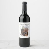 日付の変更タイポグラフィ結婚写真 ワインラベル (正面)