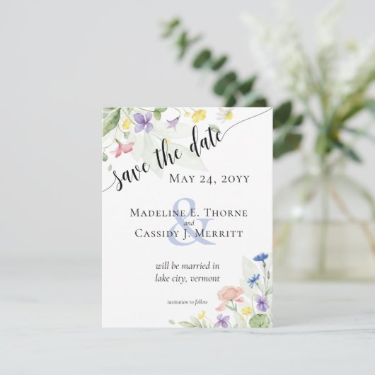 日付の水の色シンプルのワイルドフラワーの結婚保存 招待状 (スタンド正面)