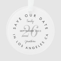 日付の色付き日を保存する黒い名前の入力