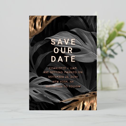 日付の黒いエレガント金ゴールド葉フローラの保存 箔招待状 (立ち正面)