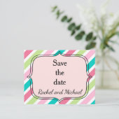日付をピンクと青の各オプションで保存ストライプする 案内ポストカード (スタンド正面)
