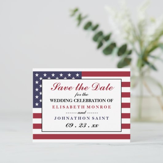日付を保存するアメリカ国旗の結婚式 案内ポストカード (スタンド正面)