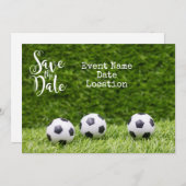 日付を保存する単語が付いたサッカーボール 招待状 (正面/裏面)