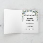 日付を保存する白いハート形のケーキ カード (内部)